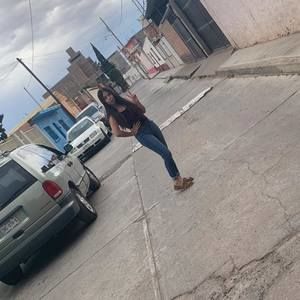 Meet your Posher, Sarahi